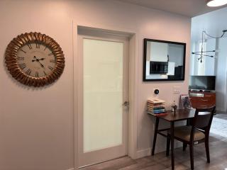 Hollywood Boutique Residences with Free Parking - Los Angeles - 1