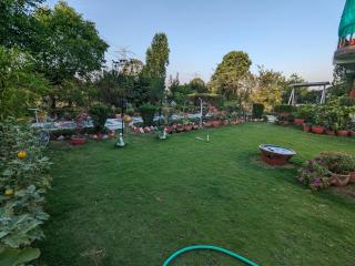 Farm Retreat - - 1