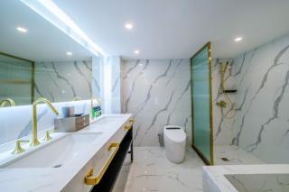 Yunmulijin Sky High Riverview Hotel Chongqing Jiefangbei Raffles Plaza - Chongqing - 2