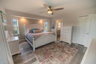 Coastal Charm, Heated Pool & Lanai - Cape Coral - 4