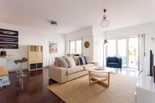 JOIVY Superb 1-bed Apt with workspace and terrace, close to Avenida da Liberdade - Lisboa - 0