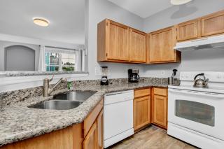 2 Bedroom Vacation Condo 2016 - 1