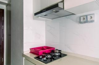 Nice and Fancy Studio Room at Sky House BSD Apartment By Travelio - 6