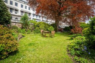Higgihaus Apt 1 #36-37 Royal York Crescent - Bristol - 1
