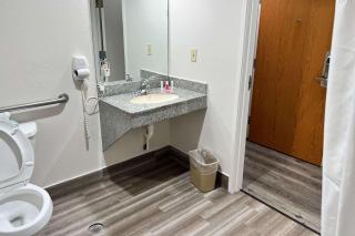 Econo Lodge Beaumont I-10 South - Beaumont - 2