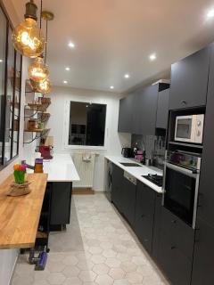 Beautiful 2 rooms, near Paris - 2