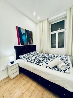 Convenient Stay 4BR Shared Apt for 11P, 10 Min to Atzgersdorf - Vienna - 4