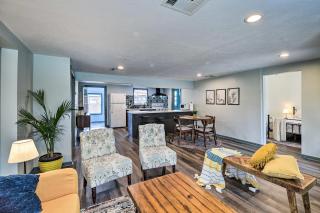 Cozy Bungalow Home, The Heights, 6 miles to Downtown! - 5