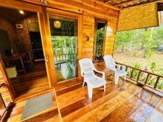 Koh Jum Bungalow & Hostel - 3