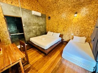 Koh Jum Bungalow & Hostel - 1