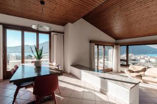 Miralago by Quokka 360 - flat in the gulf of Melano - 1