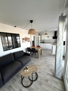 Charming T3 - Garage - Balcon - Meyzieu - 6