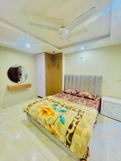 2 Bedroom Luxury Apartment in Bahria Town Phase 8 - Rawalpindi - 4