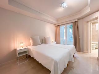 Beach & Golf Apartment in Casares Costa - 1