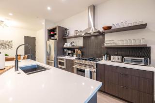 3 Bedrooms - Scottsdale - 3