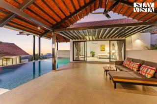 StayVista at Ekan with Sea views, Pool, WiFi - Alībāg - 1