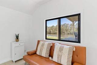 Waterfront Holiday Home - Chittaway Point - 2