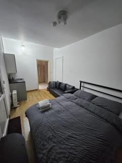 Best Room with ensuite - Dagenham - 0