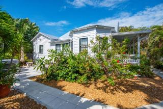 Garden Of Roses - Monthly Rental - 8