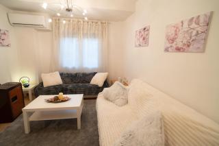 Mary's Downtown Home - a stroll away from Mount Vermio - Naousa Imathias - 6