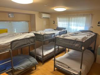 駐車場あり男女混合ドミトリールーム出会いがある自然豊かな宿地域最安値無人チェックイン - Takamatsu - 1