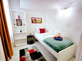 Mariann's modern apartment in the city center - Budapest - 5