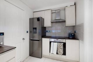 1 Bedroom, Near Alexandra Palace - London - Kings Cross - New Southgate Suite 1 - 7