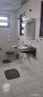 Espaço próximo ao Centro, praias e Ilhabela - 8