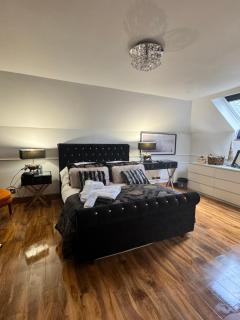WestLaigh Lrg Luxury Country Farm House 20 min from the city - 6