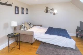 Central and Cosy Brockenhurst Flat - Brockenhurst - 8
