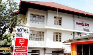 Hotel SN - Munnar - 9