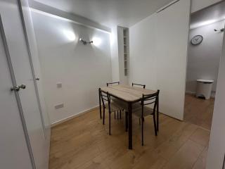 Stunning Soho Apartment with View - London - 7