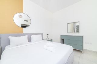 Luxurious 1-BR with Balcony & Views Business Bay - 4