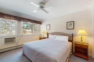 Slopeside Getaway - 2