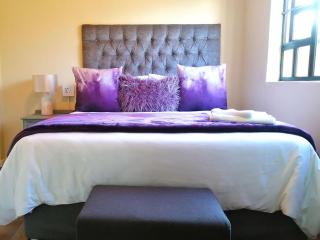 5 on Jameson Guesthouse - Quigney - 9