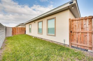 4 Mi to Dtwn Modern Apartment in Edinburg! - Edinburg - 8