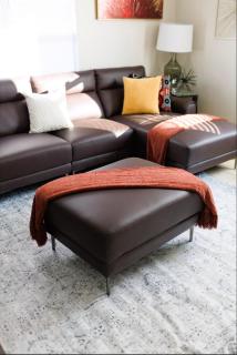 Blue Corner Luxe, Timeless Charm Near Downtown - 8