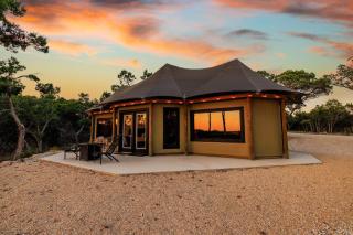 Love Shack at Mystic Hills Ranch - Fischer - 9