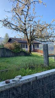 Gîte Le Pingu - spacieux, calme, plein sud - cabine sauna - 8 personnes - 9