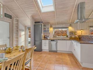 Holiday Home Wyanet - 600m from the sea by Interhome - Stege - 4