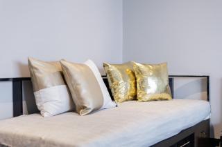 Spacious 2BR with Stunning River View HeartofBKK - - 7