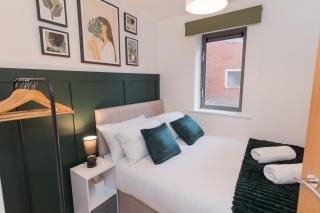 ARCADE MACHINE! City Centre Sleeps 5 FREE PARKING - Wolverhampton - 5
