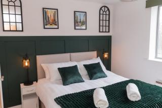 ARCADE MACHINE! City Centre Sleeps 5 FREE PARKING - Wolverhampton - 7