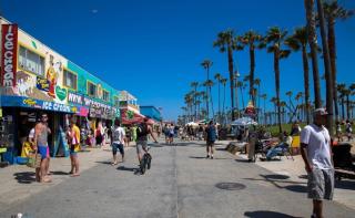 Sunny 1 Bedroom in the Heart of Venice Beach - #4 - 4