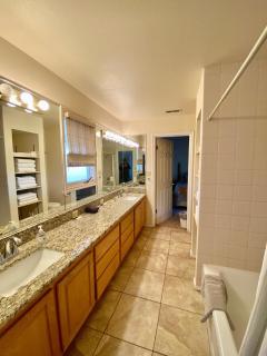 Luxury Home And Property With 2 Private Pools And Pickleball Court - 3