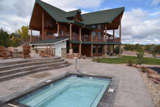 Beautiful Lake-Side 5 Bedroom Lodge - - 7