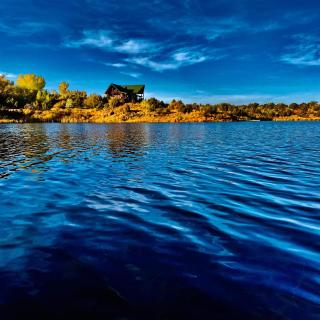 Spectacular Lake And Fishing Resort - 3