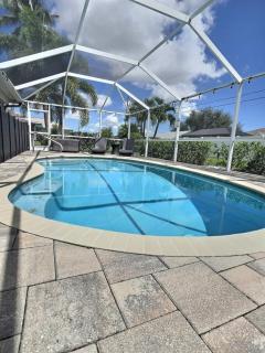 Heated pool, fast WiFi, ideal SW location - Cape Coral - 3