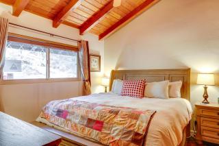 Woodsy Cabin on Strawberry Creek - Steps to Town! - Idyllwild - 1