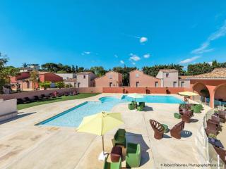 Holiday Home Domaine de Bacchus-Séjour-Galerie 4 pers by Interhome - Saint-Christol - 0